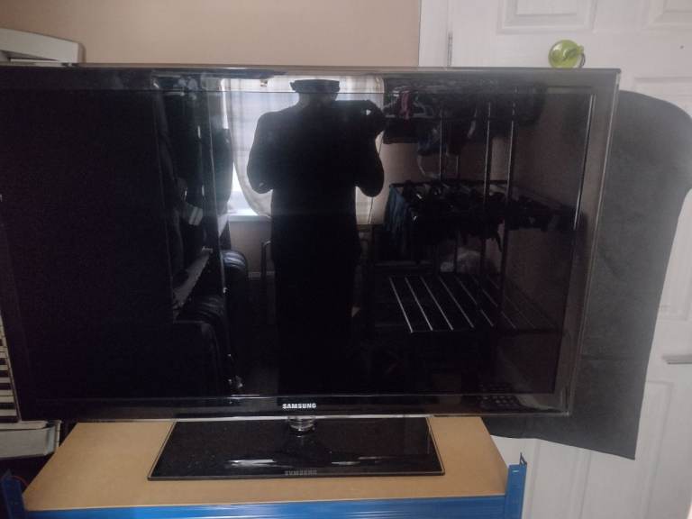 Samsung 46 inch Flat Screen TV
