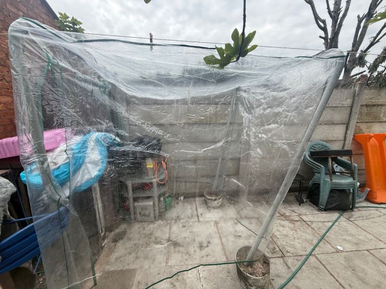 PVC Greenhouse With Roll Up Door - Waterproof Clear Plant Tent Cover for Indoor out aprox 182+121