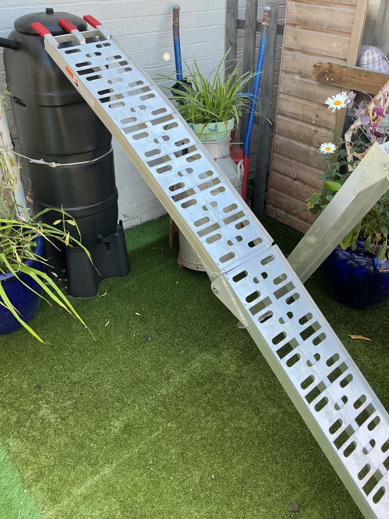 Loading ramps for car ,van ,trailer ect,solid strong all alloy box construction,cheap too,