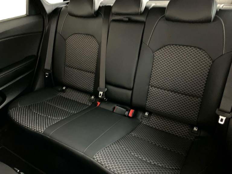 2025 Kia Ceed 1.5T GDi ISG 138 3 5dr Hatchback PETROL Manual