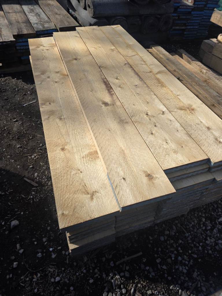 NEW TIMBER SCAFFOLDING BOARDS 1.8M 