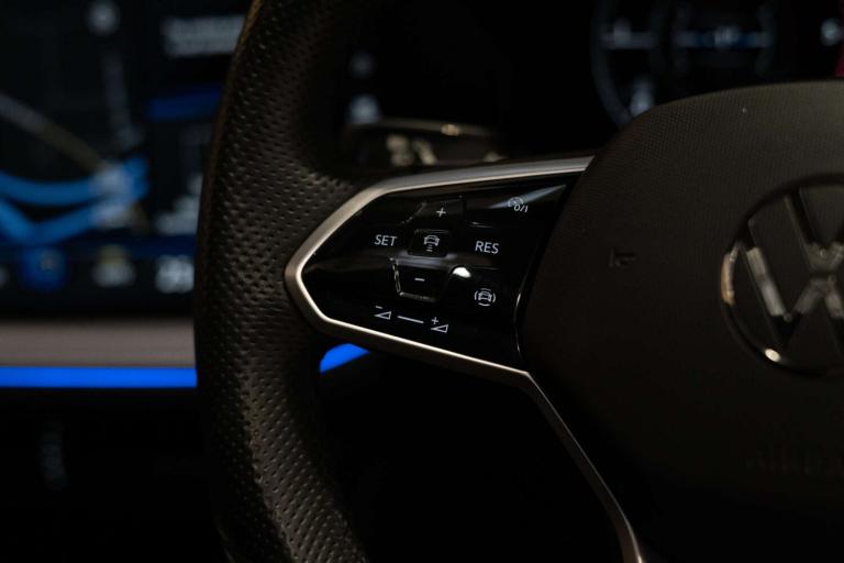 2021 Volkswagen Touareg 3.0 Touareg V6 Black Edition TDI Auto 4WD 5dr SUV Diesel Automatic