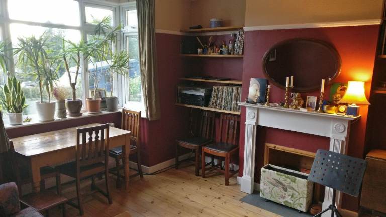 Double room friendly chilled house