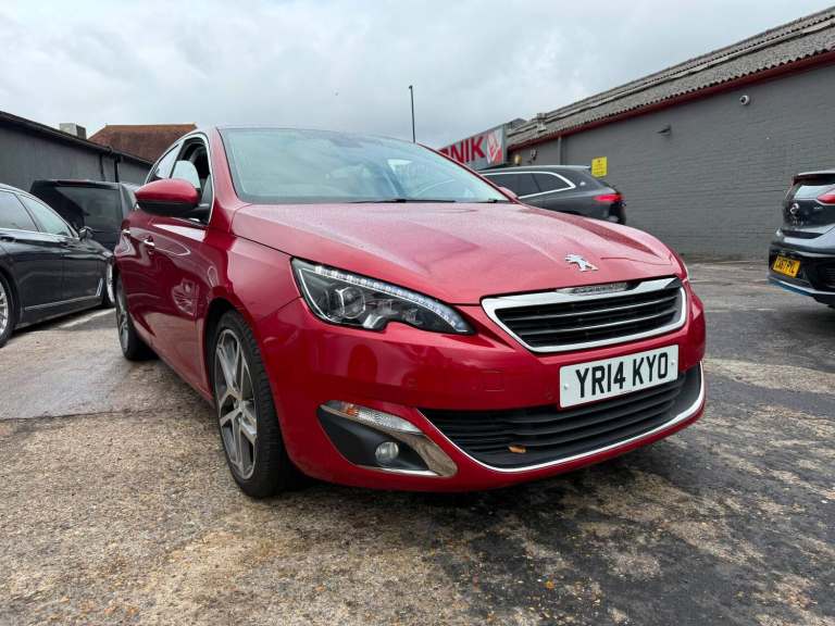 2014 Peugeot 308 1.6 e-HDi 115 Feline 5dr HATCHBACK DIESEL Manual