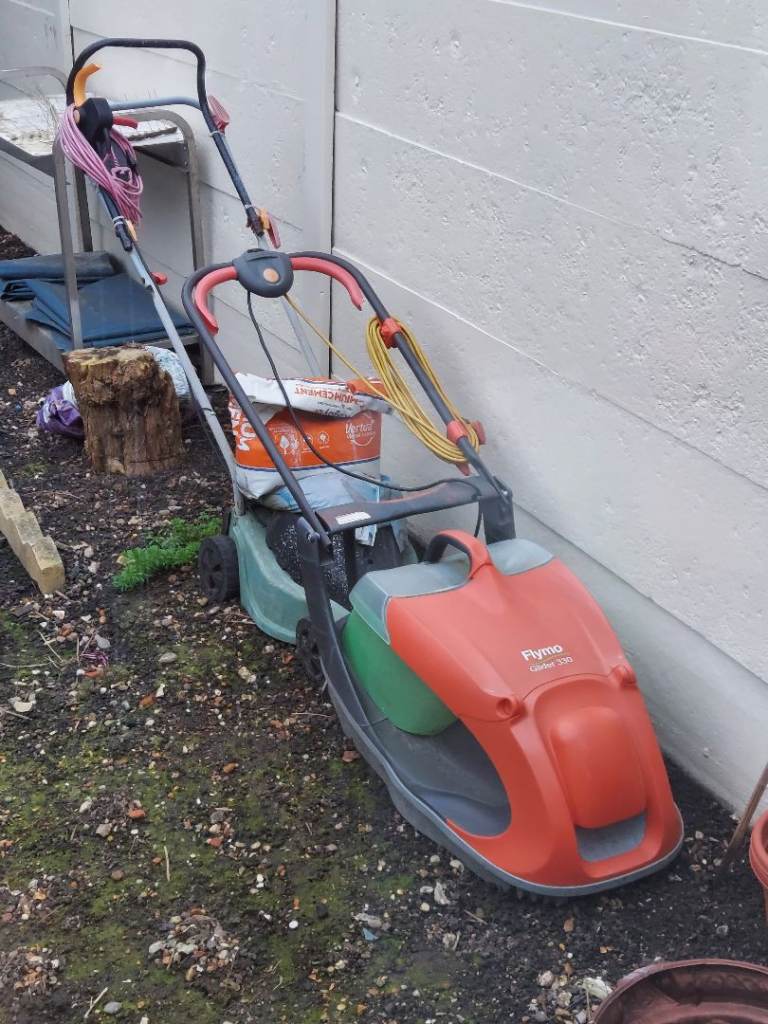 Lawnmower Flymo glider 330