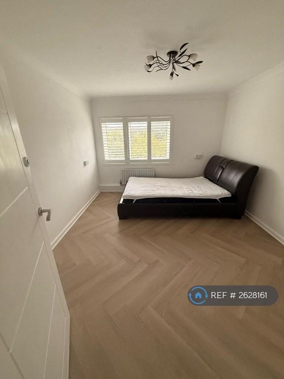 2 bedroom flat in Highbrook Close, Brighton, BN2 (2 bed) (#2628161)