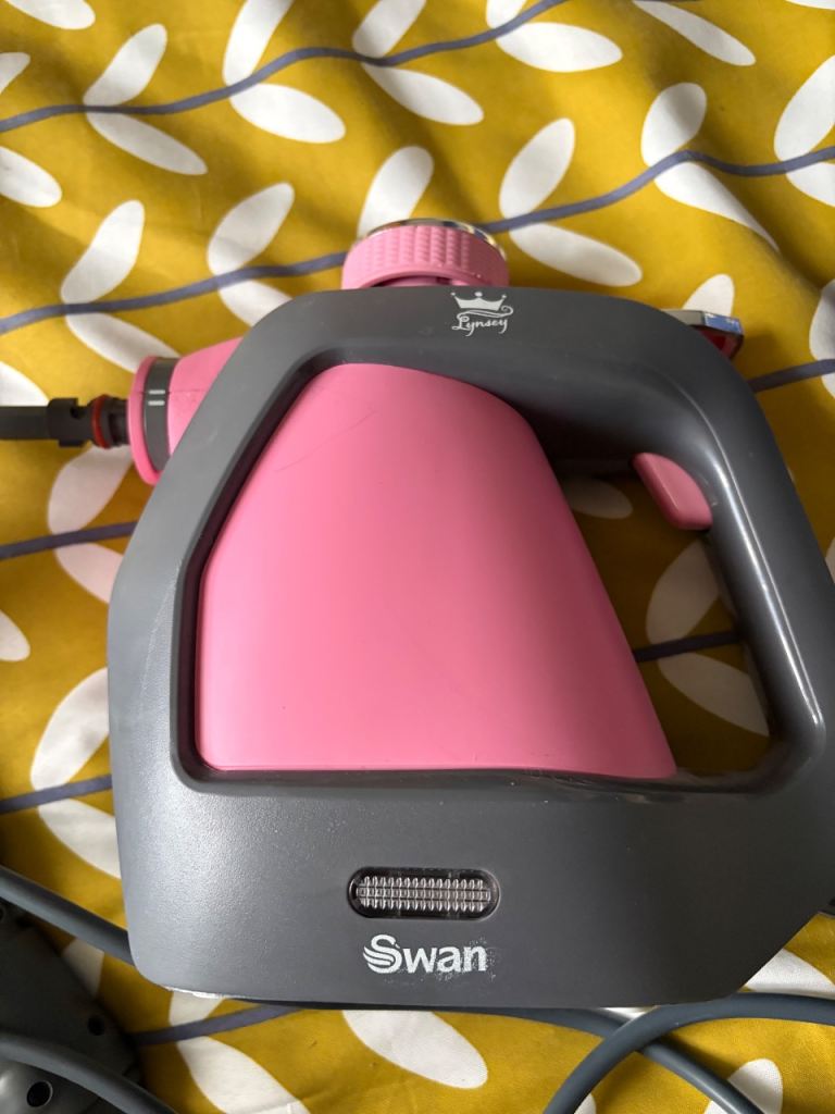 Swan Pink Handheld Steam Cleaner – As New