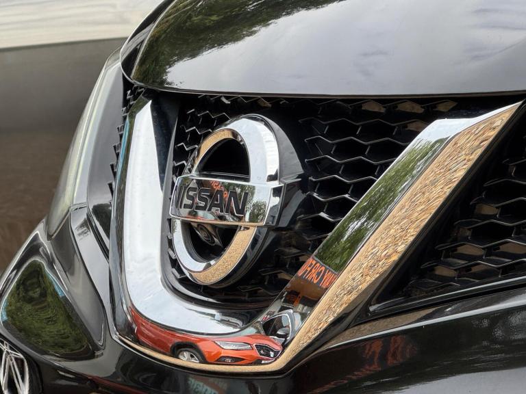 2015 Nissan Qashqai 1.6 DIG-T Tekna 2WD Euro 6 (s/s) 5dr HATCHBACK Petrol Manual