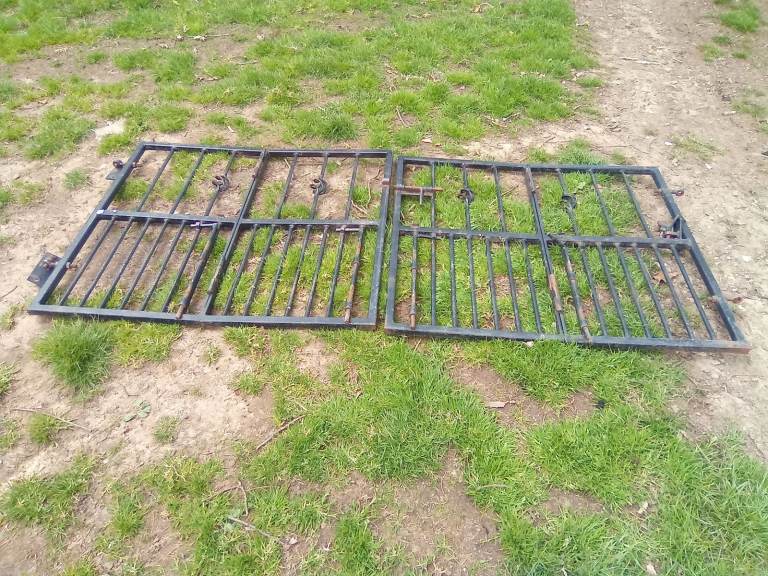 Folding Drive Gates 