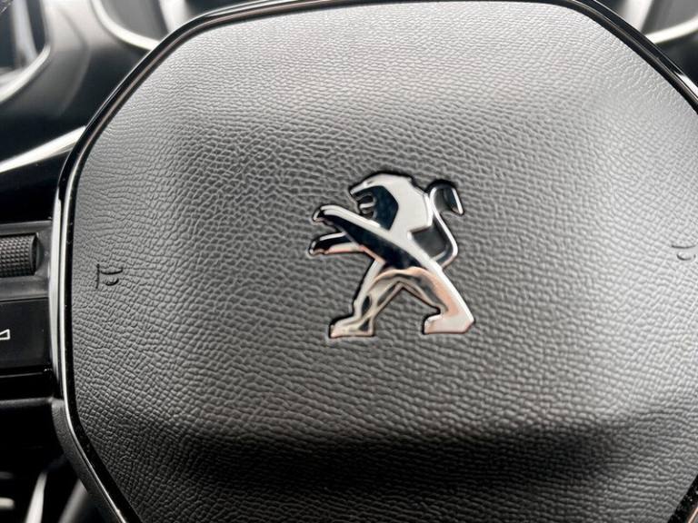 2022 Peugeot 2008 PureTech GT SUV Petrol Manual
