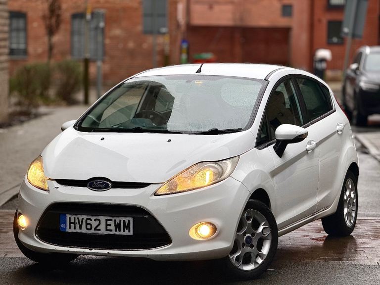 2012 Ford Fiesta 