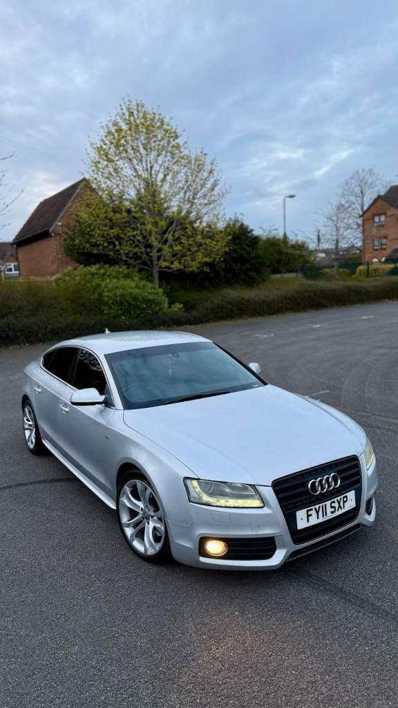 Audi, A5, Hatchback, 2011, Semi-Auto, 2698 (cc), 5 doors