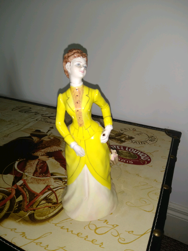 Coalport figurine 