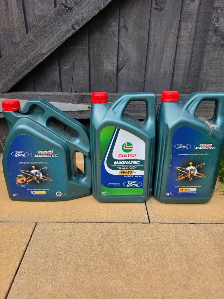 Ford Castrol Engine Oil 5W-20 5W-30 Part Used FREE