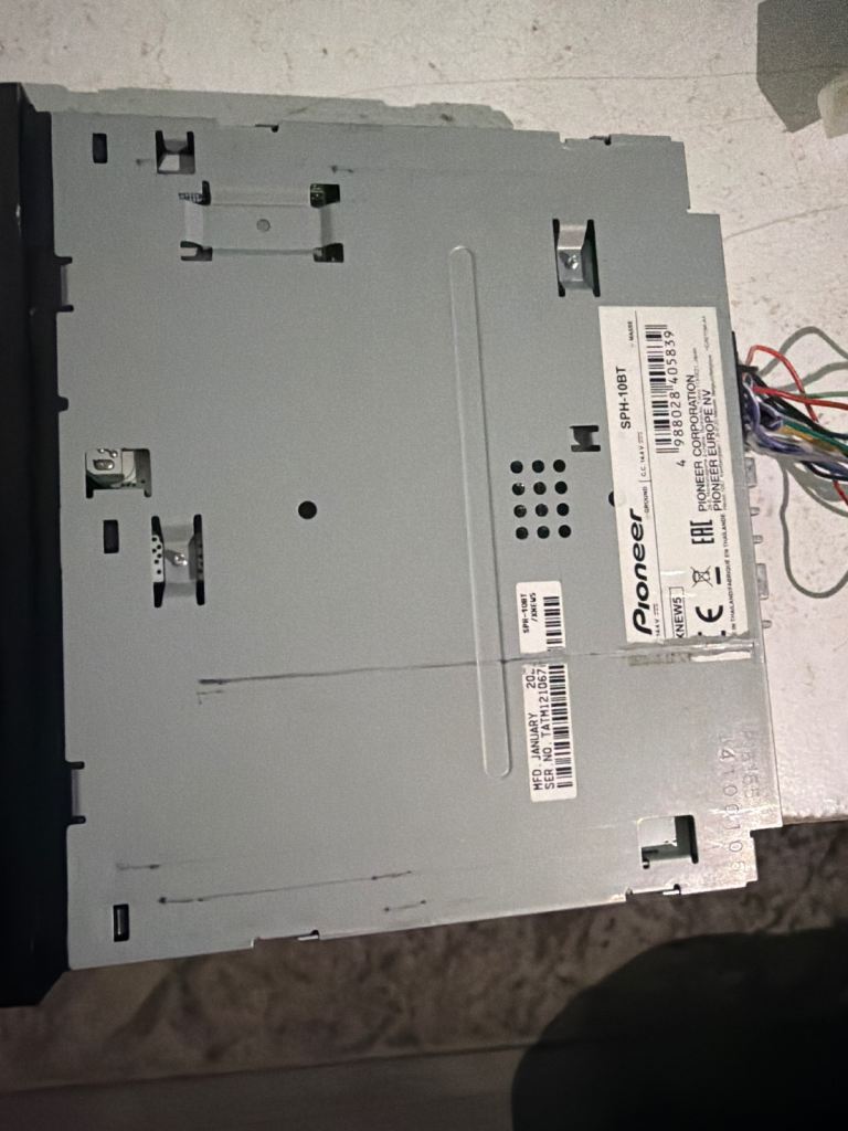 Pioneer SPH-10BT Car Stereo Unit – Good Condition