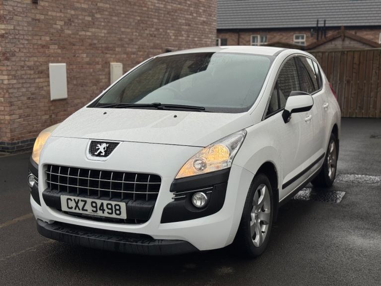 Peugeot, 3008, Hatchback, 2012, Manual, 1560 (cc), 5 doors