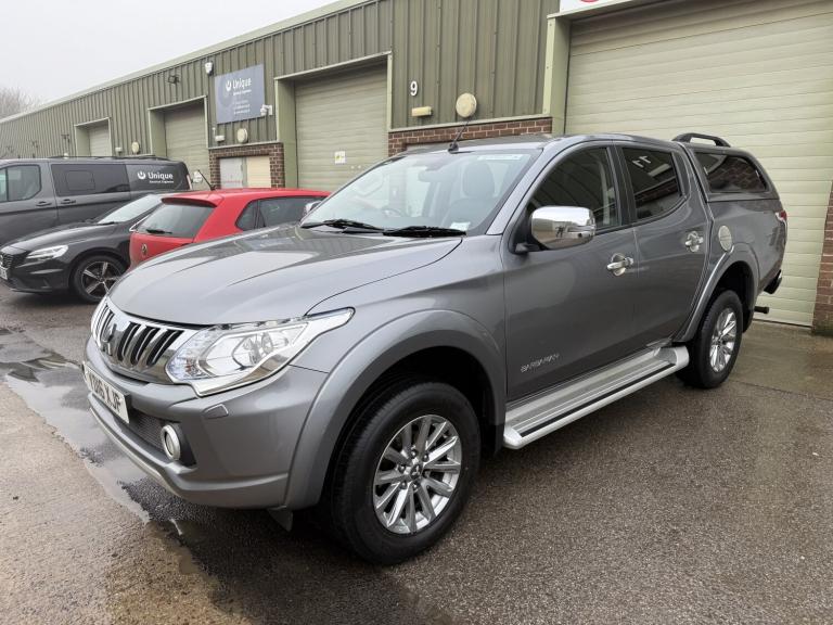 MITSUBISHI L200 2.4 DI-D DC Barbarian 2016