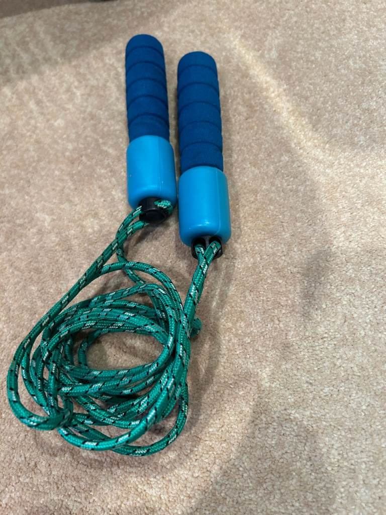 3 Children's skipping ropes
