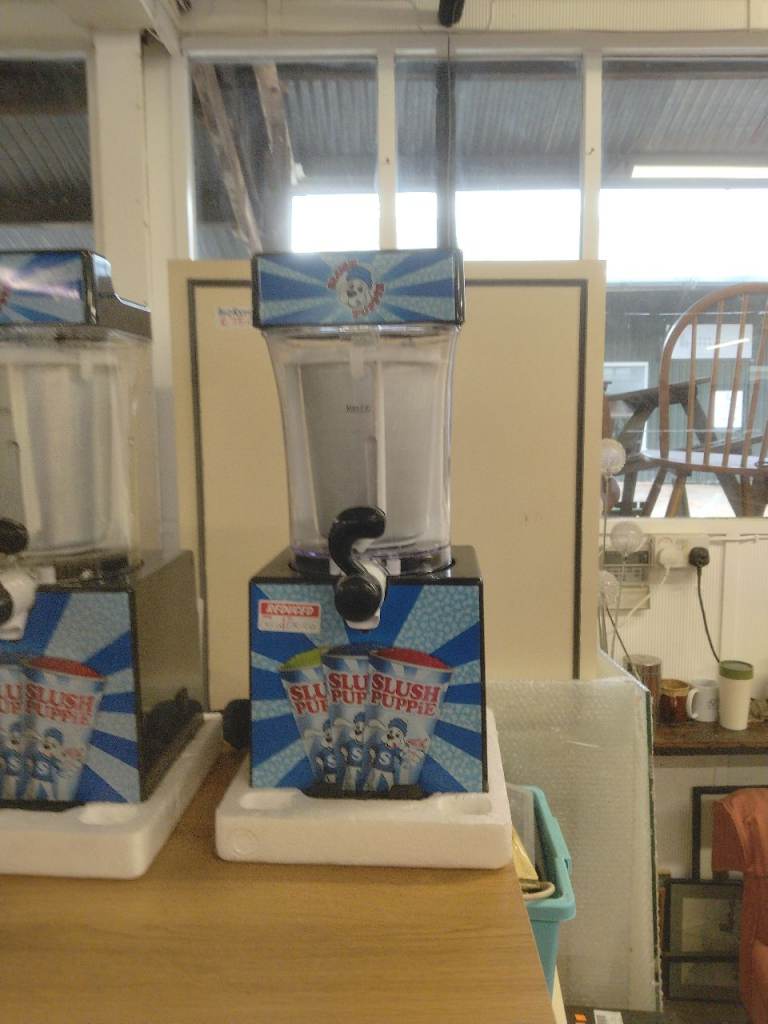 New Blue Slush Puppie Slushie Maker