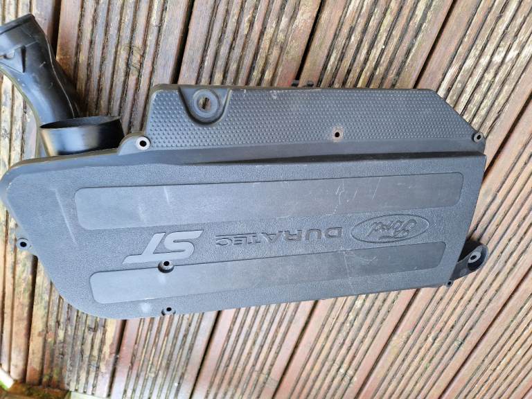 For sale Air box for mk6 fiesta st 150 in good condition no longer needed off the car so ready to go