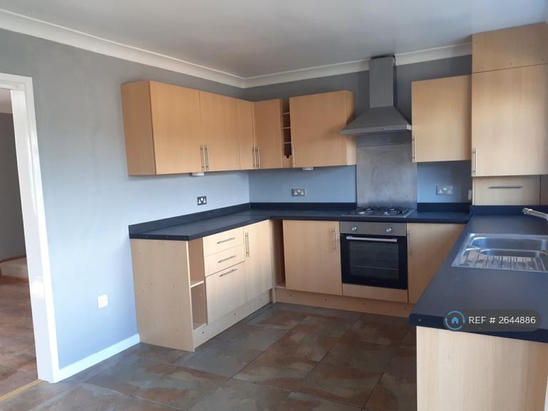 3 bedroom house in Withies Road, Gosport, PO13 (3 bed) (#2644886)