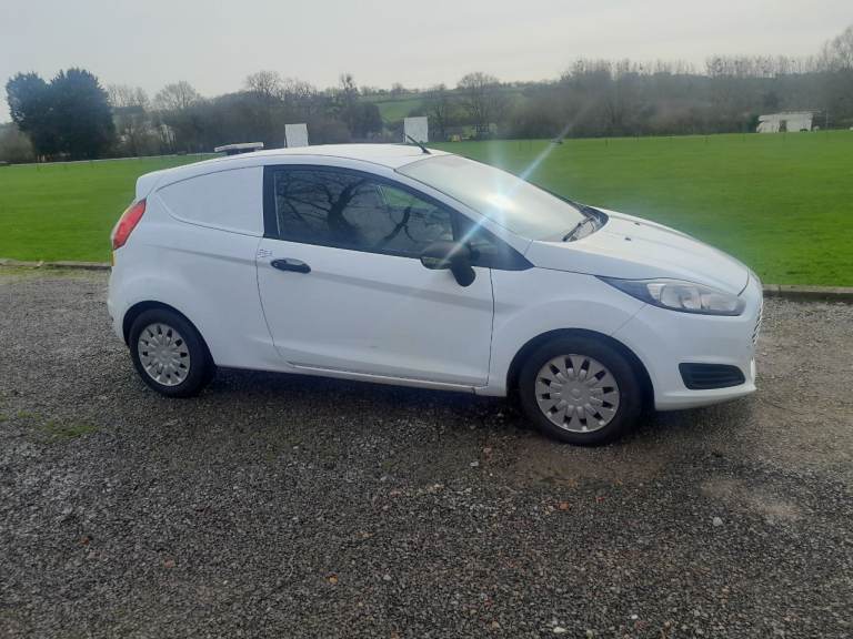 Ford, FIESTA, Car Derived Van, 2015, Manual, 1560 (cc)