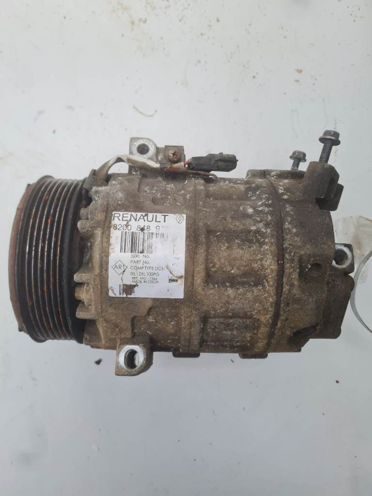 Air conditioning compressor pump Vauxhall Vivaro sportive 15.98 2016