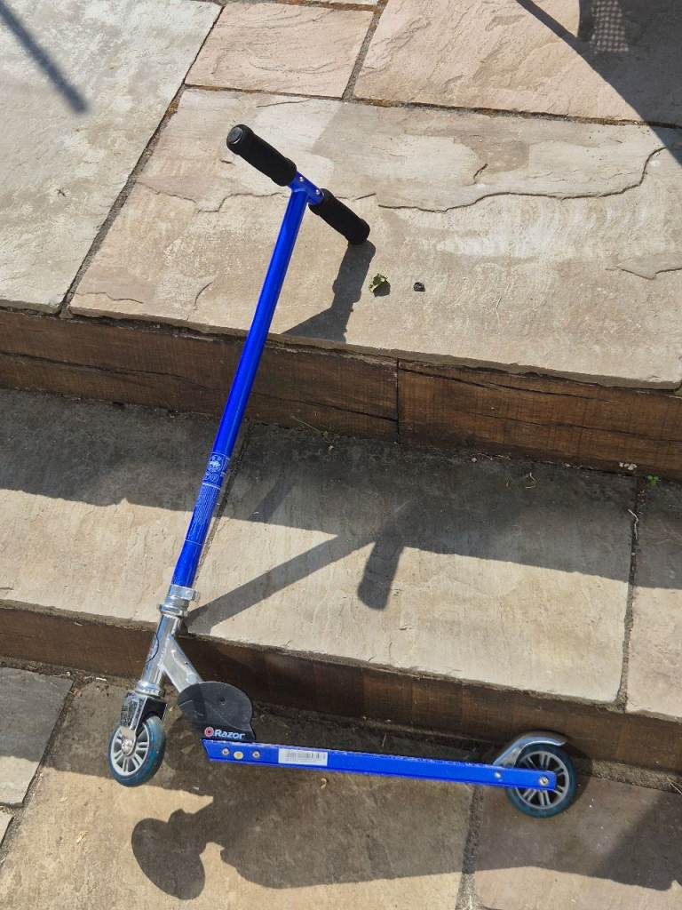 Razor S Sport folding Scooter 6+