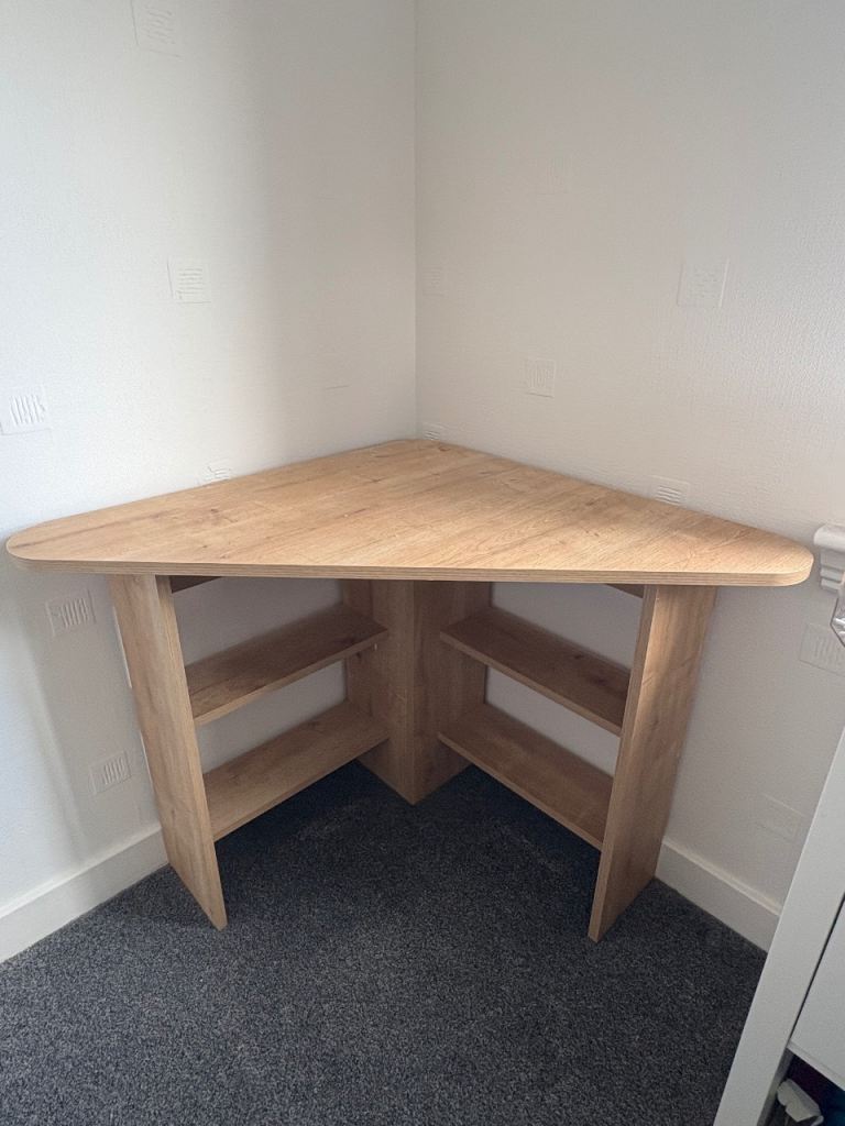 Wooden corner desk 