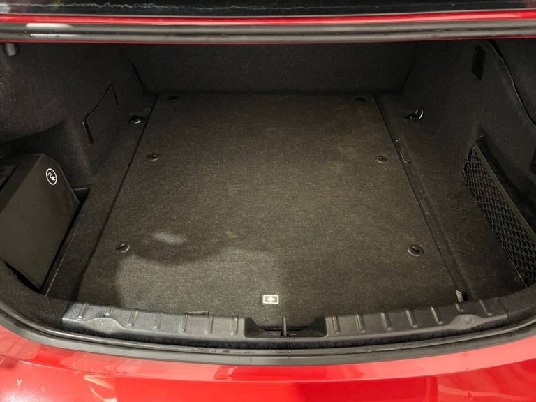 2017 BMW 3 Series 2.0 330e 7.6kWh Luxury Saloon 4dr Petrol Plug-in Hybrid Auto Euro 6 (s/s) ( Sal...