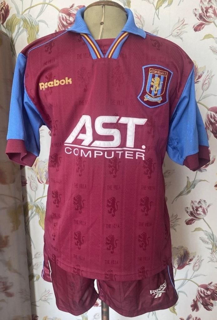 Vintage Aston Villa FC Home Shirt 1995-97 Reebok – Adult Small (34-36)