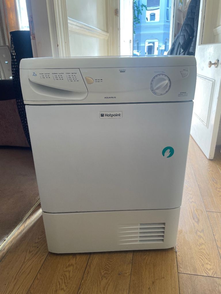 Condenser tumble dryer
