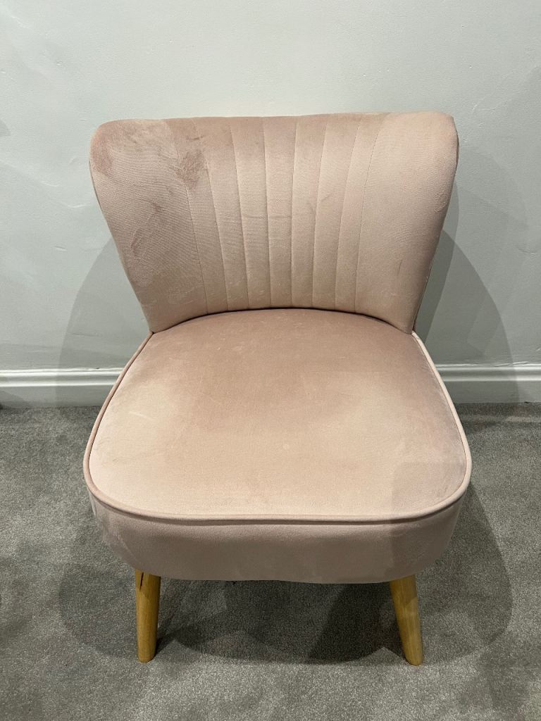 Blush Pink Velvet Slipper Chair – Stylish Accent Chair