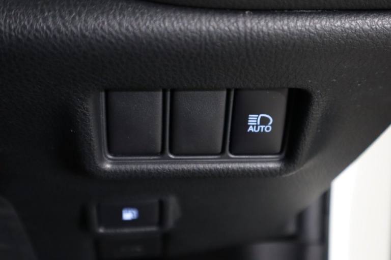 2017 Toyota C-HR 1.8 VVT-h Excel SUV 5dr Petrol Hybrid CVT Euro 6 (s/s) (122 ps) HATCHBACK PETROL...