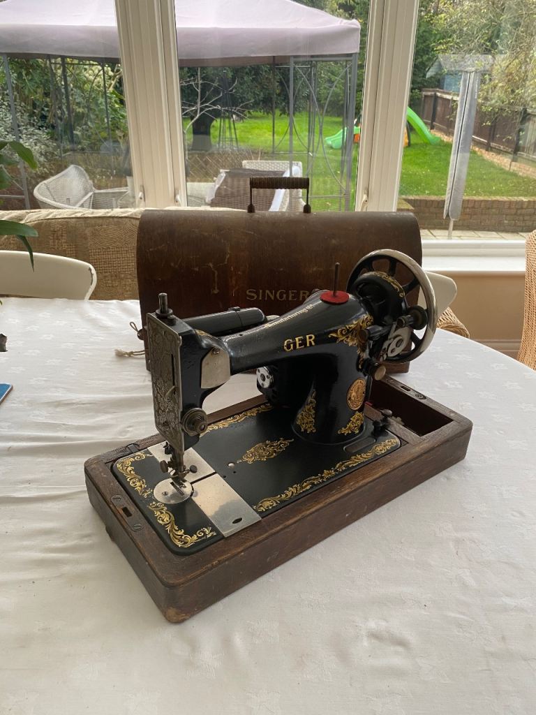 Vintage Singer Sewing Machine