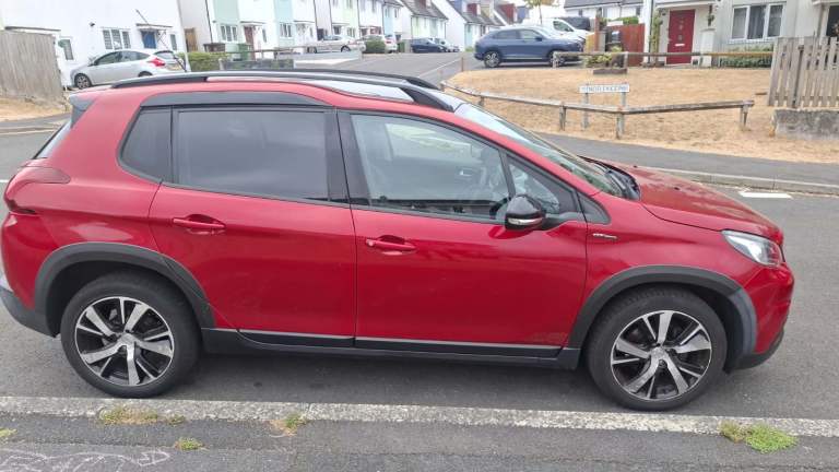Peugeot 2008 GT line automatic