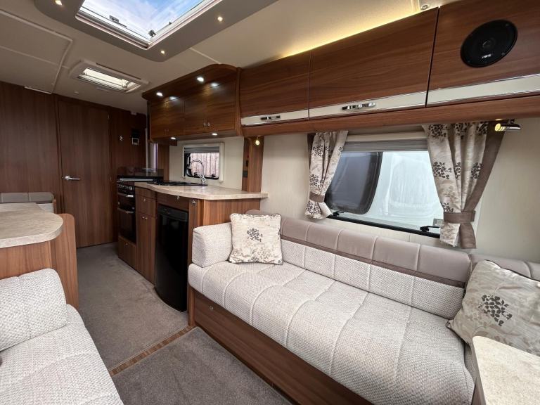 Elddis Affinity 530 3 berth 2016 mover ***LOVELY CONDITION***