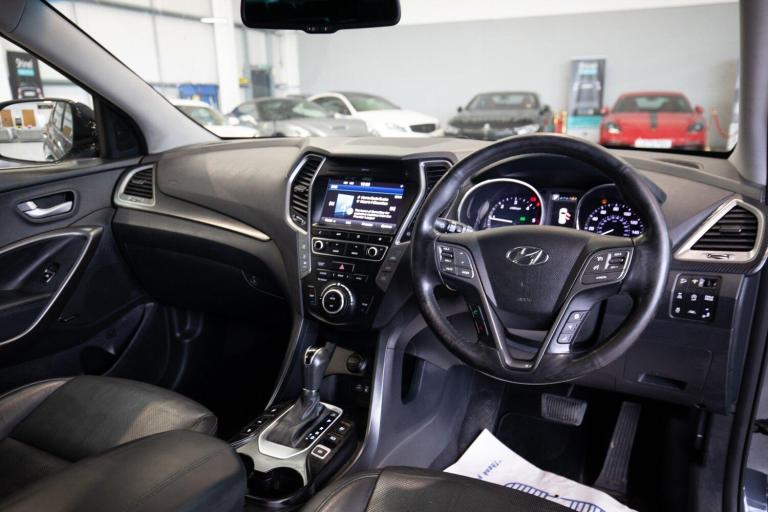 2016 Hyundai Santa Fe 2.2 CRDi Blue Drive Wiggins Edition SUV 5dr Diesel Auto 4WD Euro 6 (s/s) (7...