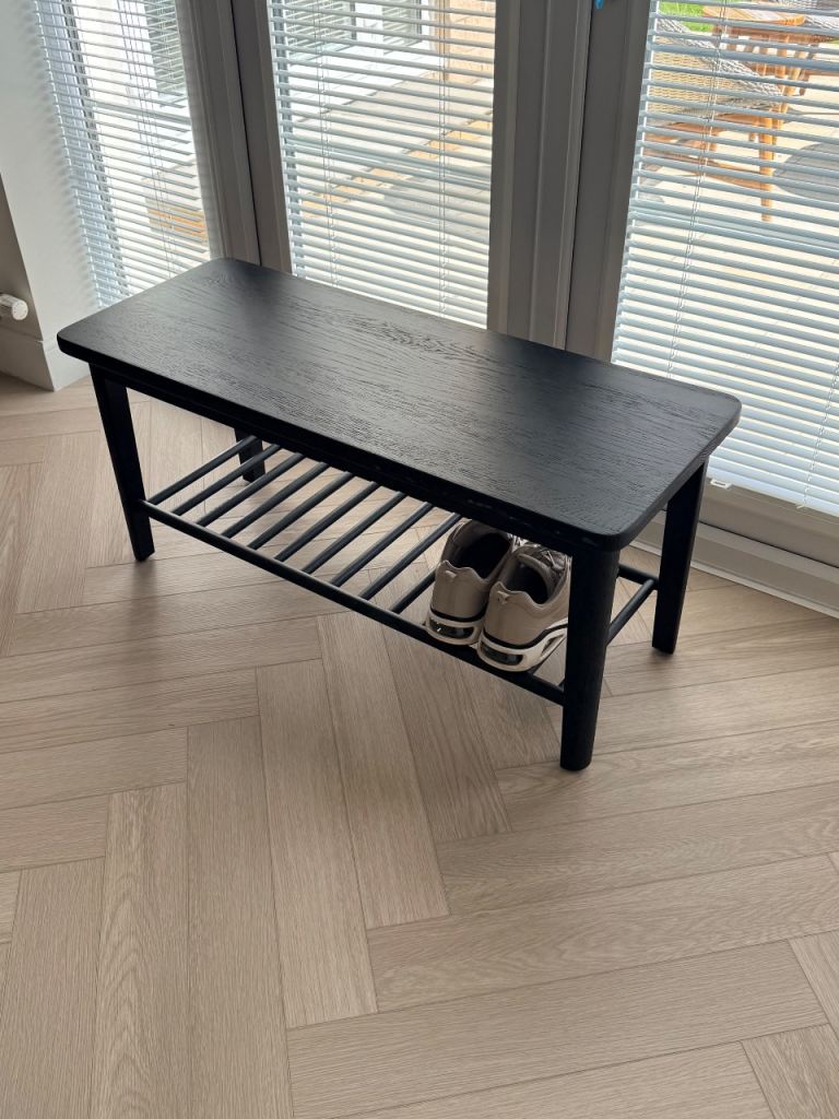 Coffe table / Shoe bench