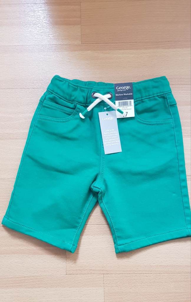 NEW Boys Shorts  Age 5-6 Years