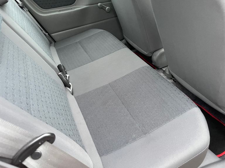 SUZUKI ALTO 1.1 GL 04 REG RED 5 DOOR GENUINE 40181 MILES MOT OCTOBER 9TH 2026 TAX £35 LOW INSURANCE