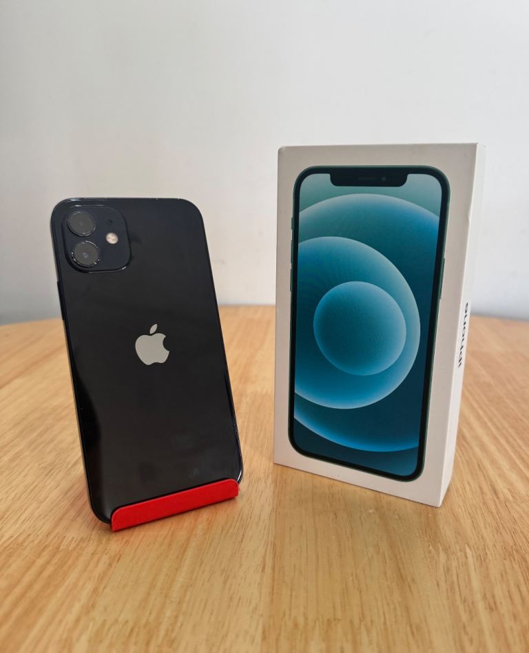 iPhone 12 (Unlocked)