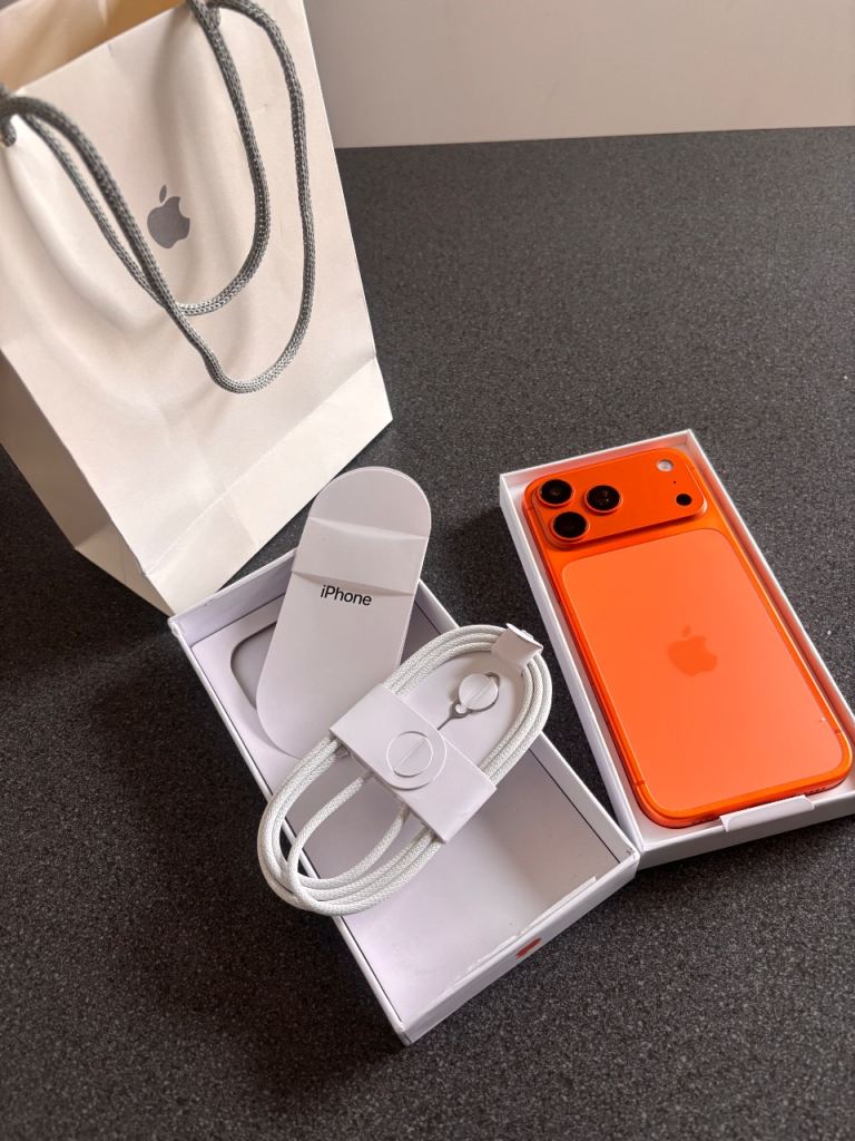 iPhone 17 Pro Max 1TB Deep orange Unwanted Birthday Gift