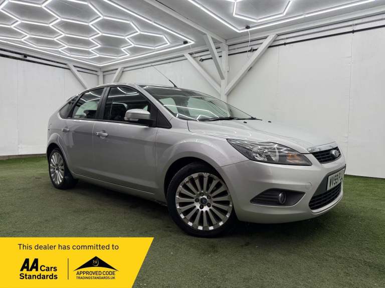 2009 Ford Focus 1.6 Titanium 5dr HATCHBACK Petrol Automatic