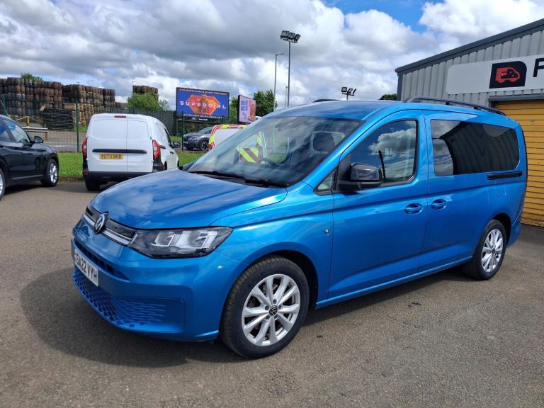 Volkswagen Caddy MAXI 2.0TDI 122 LIFE 5 DR 7 SEATS, EURO 6 BLUE