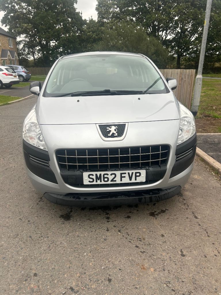 Peugeot, 3008, Hatchback, 2012, Manual, 1560 (cc), 5 doors