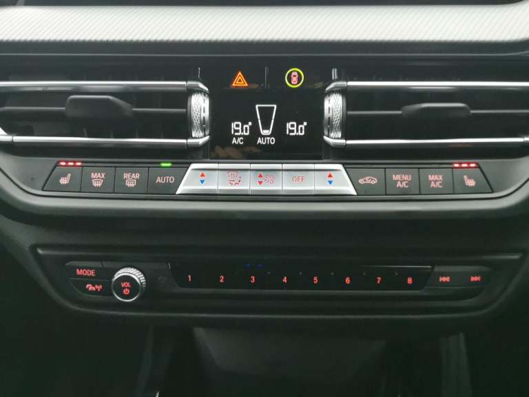 2021 BMW 1 Series 1.5 118i M Sport (LCP) DCT Euro 6 (s/s) 5dr HATCHBACK Petrol Automatic