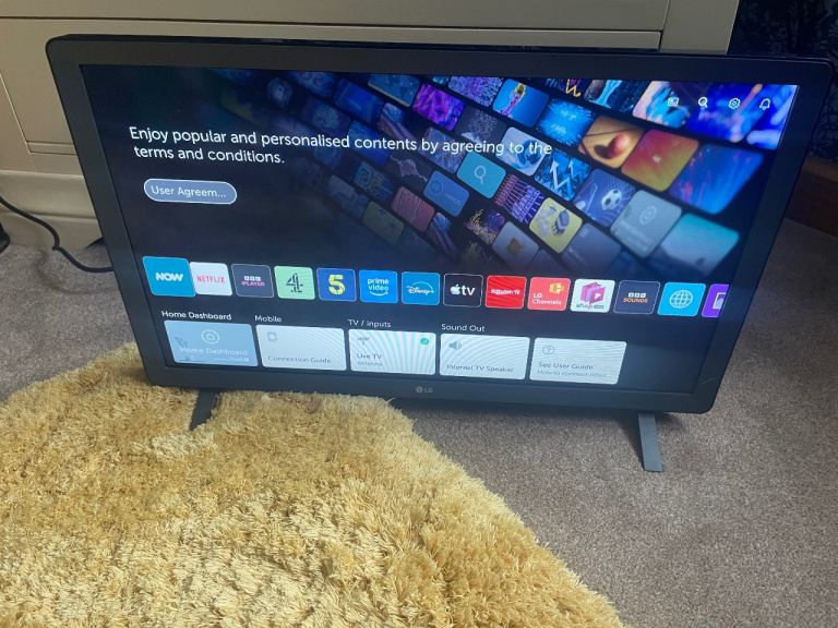 LG 24TN520S-PZ Smart TV Monitor – Good Condition