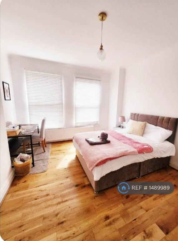 1 bedroom in Ardfillan Road, London, SE6 (#1489989)