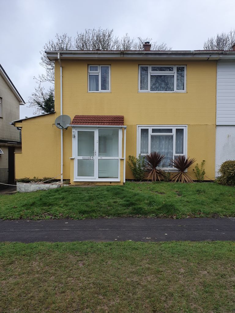 3-bedroom semi-detached house for sale in Sholing, Southampton.